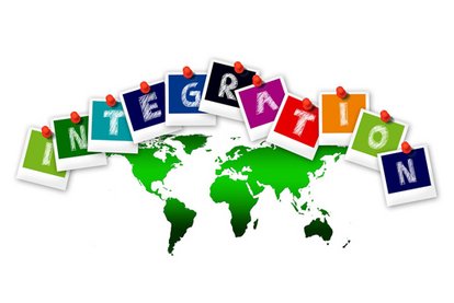 Foto der Weltkarte mit der Überschrift Integration