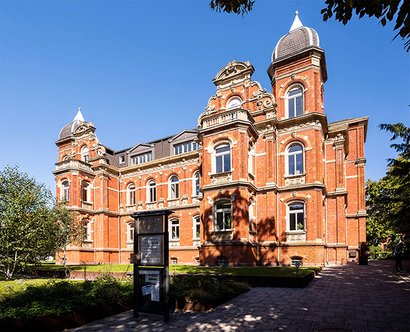 Foto der Villa Ecarius, Sitz der Volkshochschule Speyer